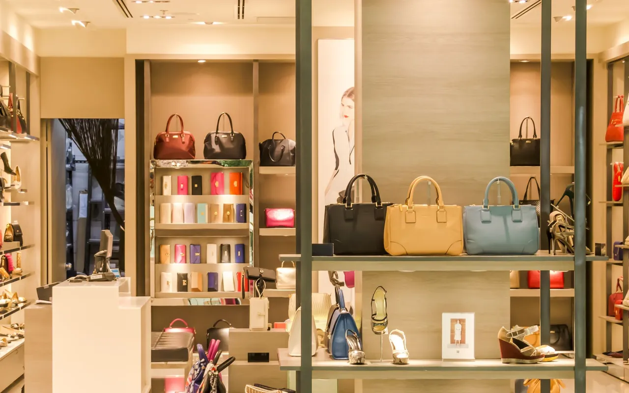 When You Want More Than a Mall: Finding the Right Luxury Shopping Boutiques Region