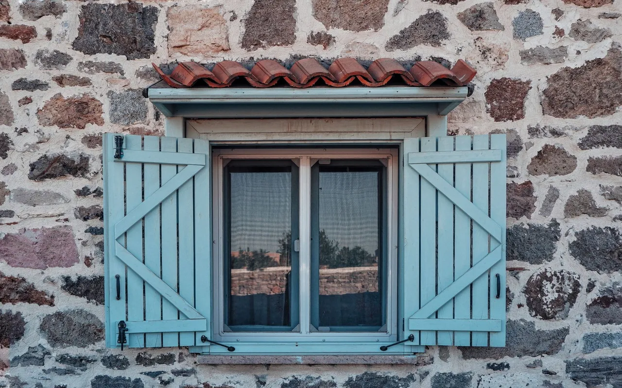 Un Airbnb atypique maison d'hôtes charme régional vaut-il vraiment mieux qu'un hôtel sur la Côte d'Azur ? — Comprends ce que le charme régional signifie vraiment dans ce contexte
